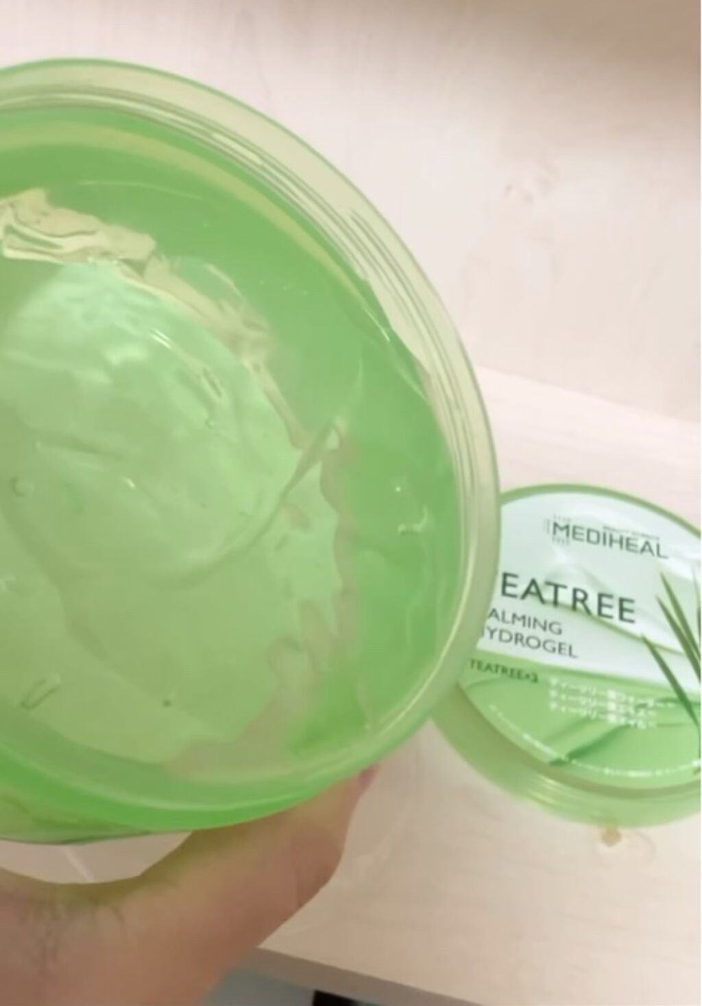 ティーツリーカーミングハイドロジェル/MEDIHEAL/ボディローションを使ったクチコミ（3枚目）
