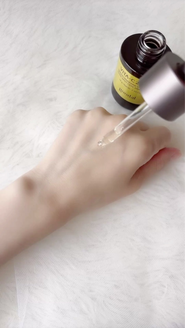 グリーンタンジェリンビタC27ダークスポットケアアンプル/goodal/美容液を使ったクチコミ（3枚目）