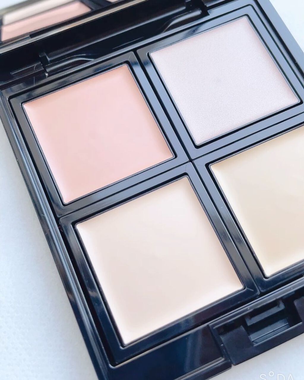 スキンリフレクト　フレッシュ コンシーラー/ADDICTION/パレットコンシーラーを使ったクチコミ（2枚目）