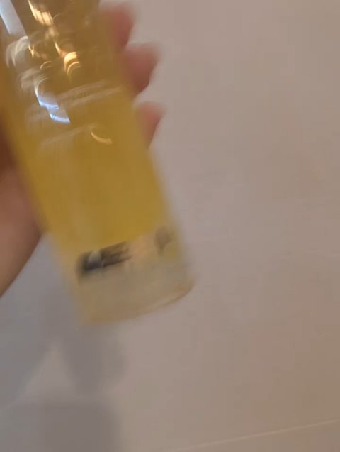 コウジ酸ビタゼリーセラムミスト/MEDICUBE/美容液の動画クチコミ4つ目