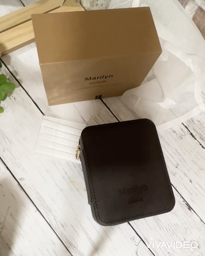 SIXPLUSコラボメイクブラシ 8本セット-UNIQUEシリーズ /SIXPLUS/メイクブラシを使ったクチコミ（2枚目）