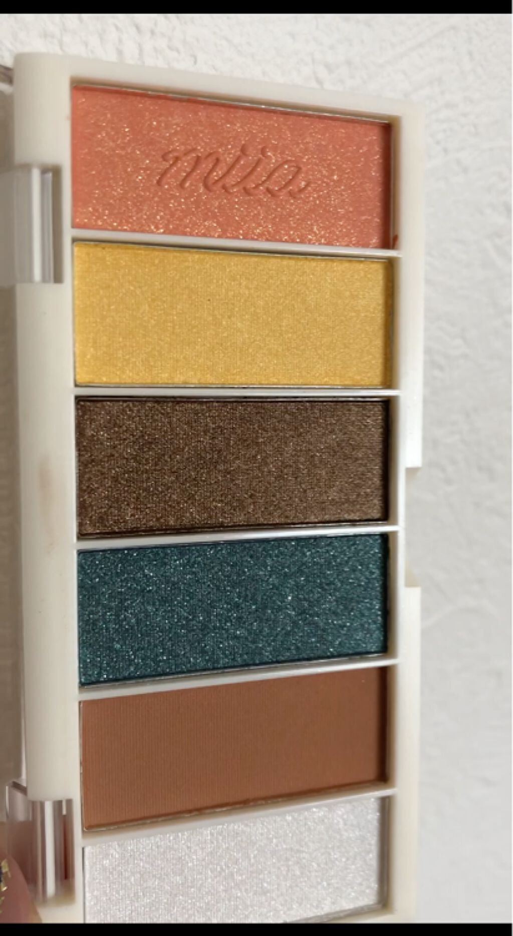 miia 6色アイシャドウ/DAISO/アイシャドウパレットを使ったクチコミ（2枚目）