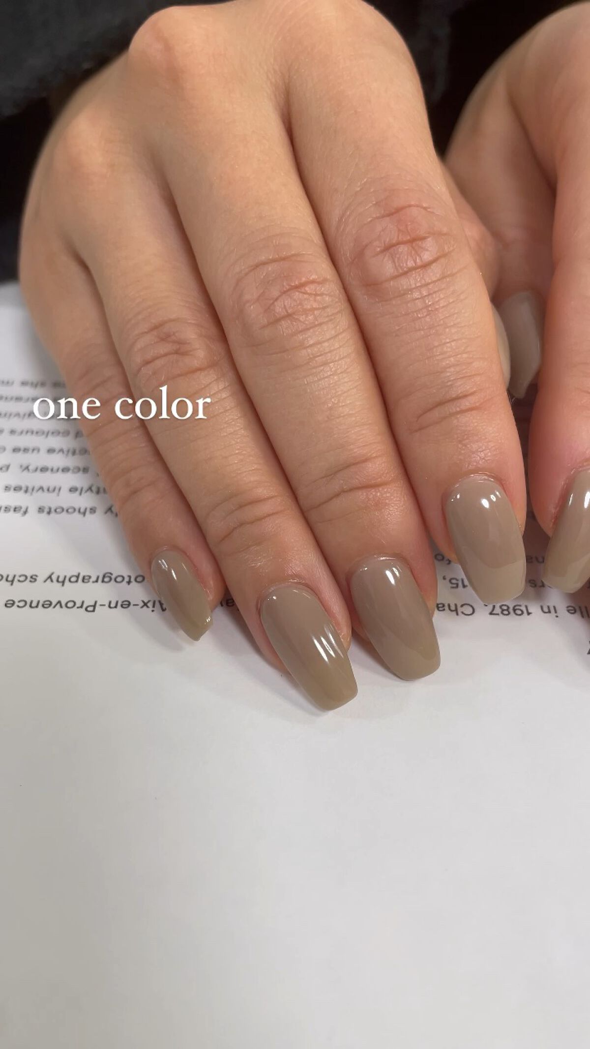 #ジェルネイル,#セルフネイル,#オフィスネイル,#スクエアネイル,#グレージュネイル,#冬ネイルのネイルデザイン