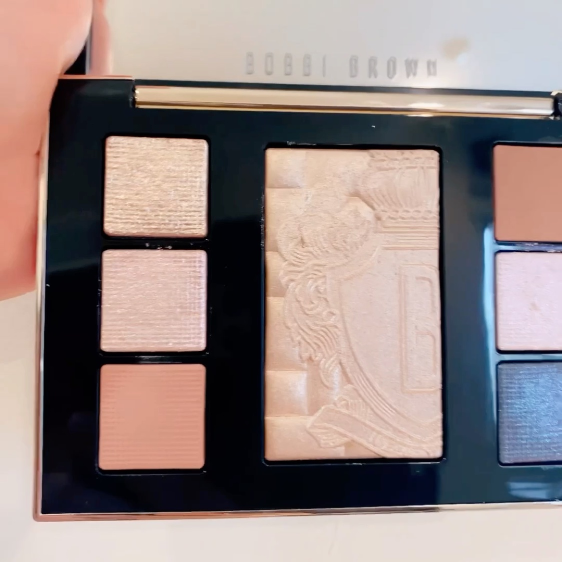 リュクスアイシャドウ/BOBBI BROWN/単色アイシャドウを使ったクチコミ（3枚目）