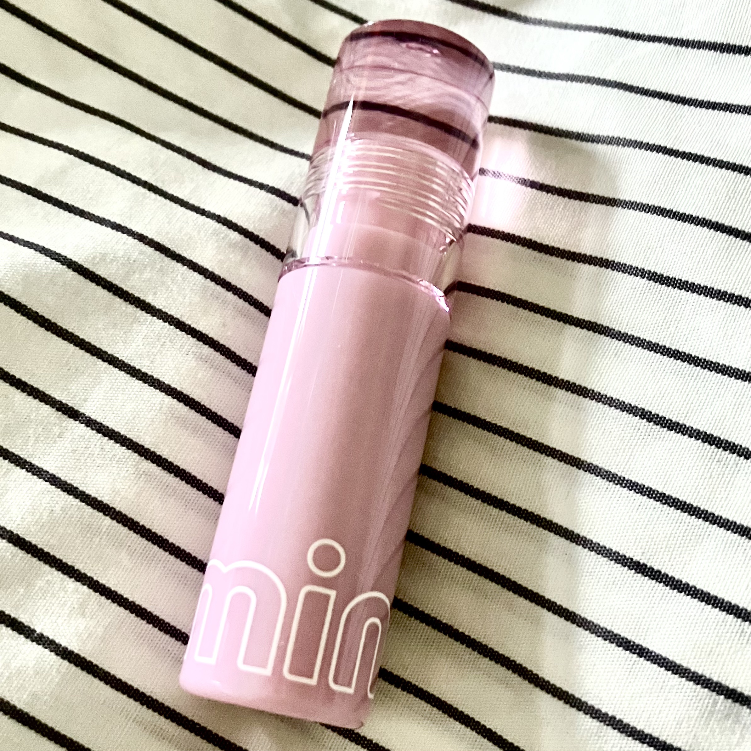 ミニュム バブリップ ジューシーティント/minum/リップティントの動画クチコミ1つ目