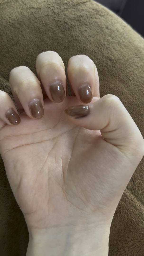 ピールオフベースジェル/ネオコレクション/ジェルネイルの動画クチコミ2つ目