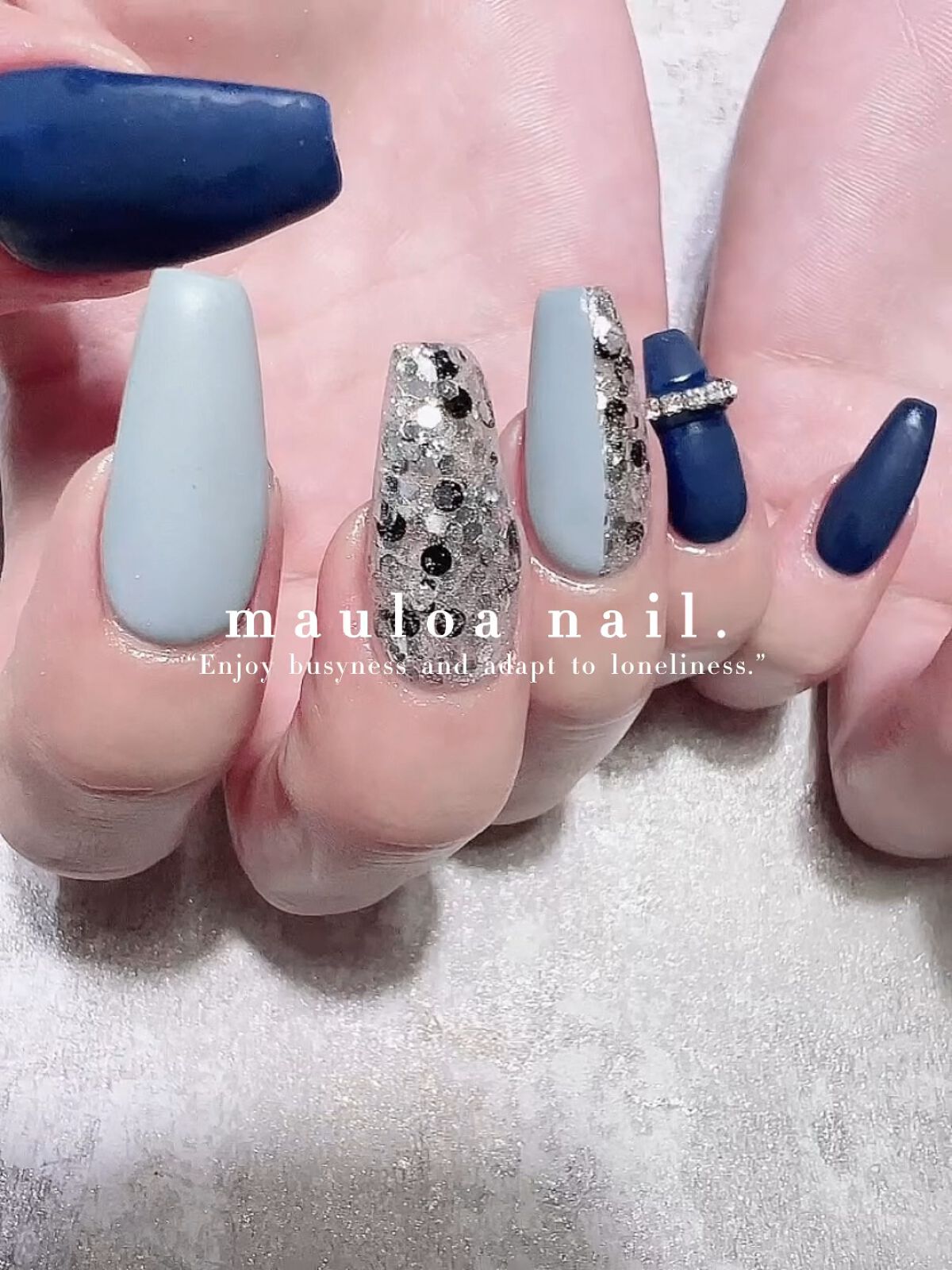 #ネイル,#冬ネイル,#アートネイル,#海ネイル,#ミラーアートネイル,#ニュアンスネイル,#くすみカラーネイル,#サマーネイル,#ジュエリーネイル,#ミラーネイル,#牛柄ネイル,#スタッズネイル,#太陽ネイル,#天王寺ネイル,#シンプルネイル,#タイル柄ネイル,#cow柄ネイルのネイルデザイン