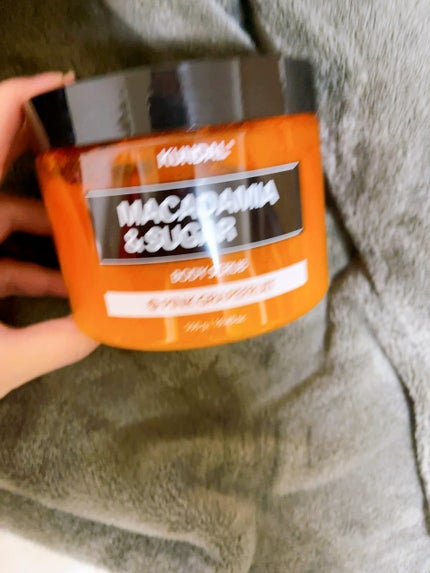 シュガーボディスクラブ ピンクグレープフルーツ/KUNDAL/ボディスクラブの人気ショート動画