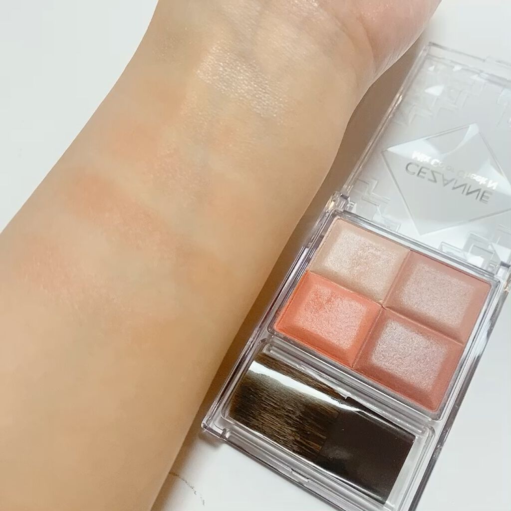 ミックスカラーチークN/CEZANNE/パウダーチークの動画クチコミ4つ目