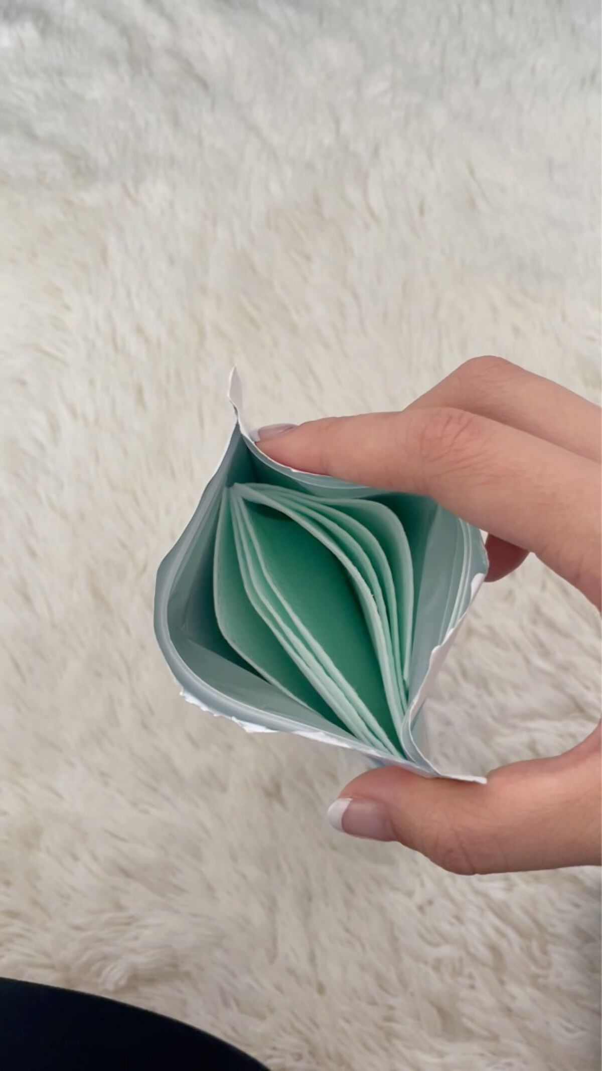 休足時間　足すっきりシート/休足時間/レッグ・フットケアを使ったクチコミ（3枚目）