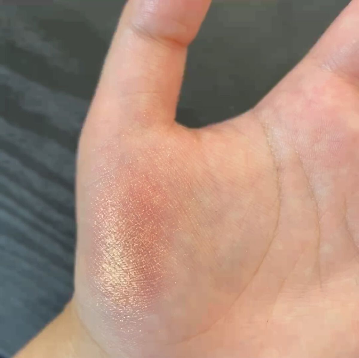 シングルアイシャドウ/aZTK/単色アイシャドウを使ったクチコミ（3枚目）