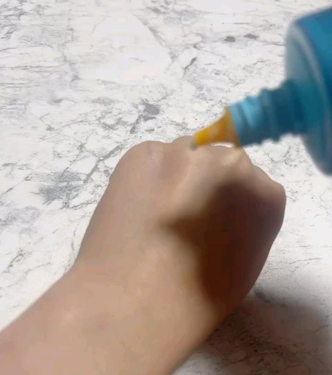 ビオレUV アクアリッチ アクアプロテクトローション(水層パック)/ビオレ/日焼け止めローションを使ったクチコミ（3枚目）