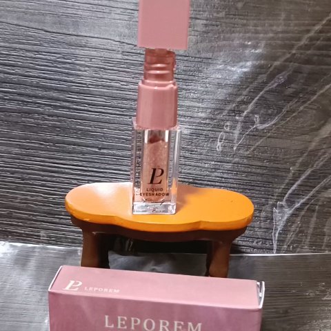 リキッドグリッターシャドウ 星河/LEPOREM/グリッターを使ったクチコミ（2枚目）