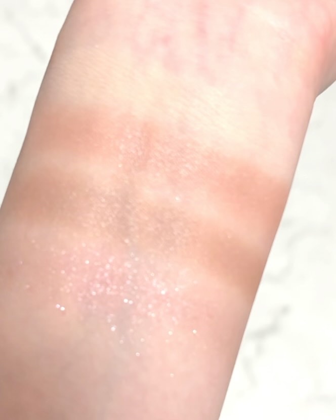 ダイメンションズ マルチエフェクト アイシャドウ/PRADA BEAUTY/アイシャドウパレットの動画クチコミ1つ目