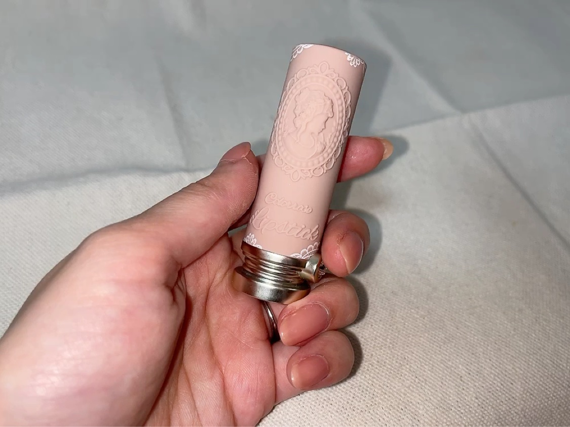 女王のカメオリップスティック/COLORROSE/口紅の動画クチコミ1つ目