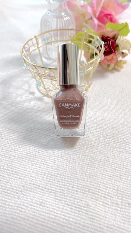 カラフルネイルズ/キャンメイク/マニキュアの人気ショート動画