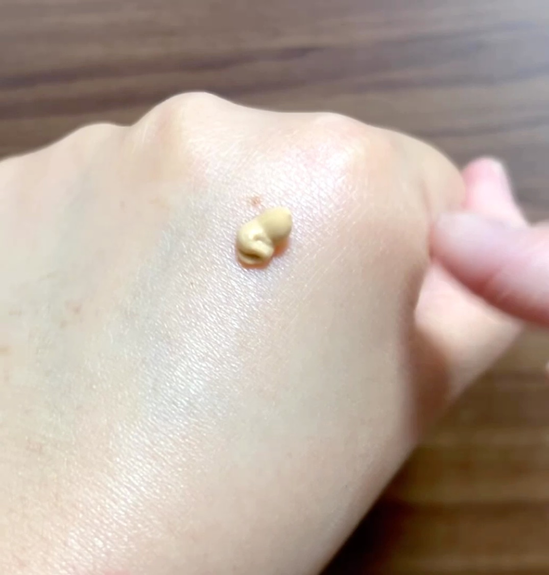 コラーゲンモイスチャースキンベース/illuN/化粧下地を使ったクチコミ（3枚目）