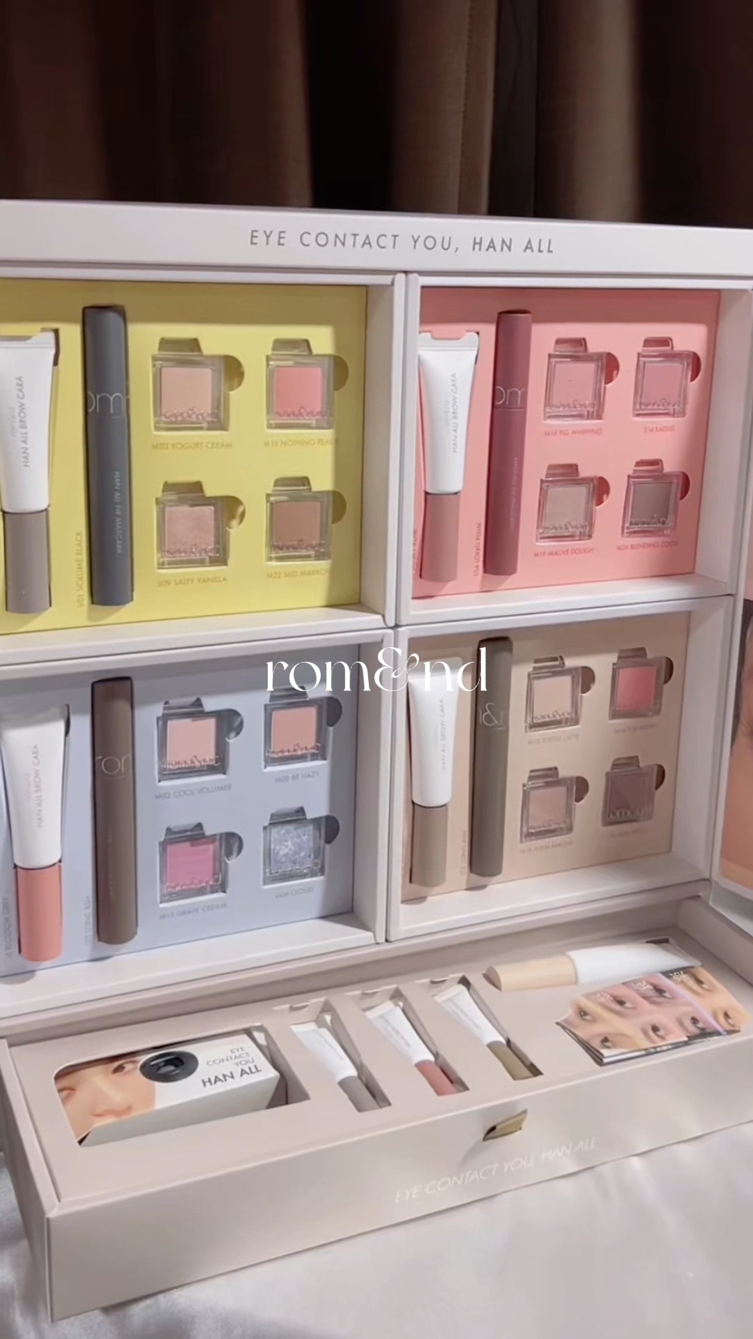 ＼ 雰囲気盛れ大人気ロムアンドコスメ⟡.·🦋 ／

ロムアンドのコスメは
間違いなく“垢抜けへの近道”。
一度使うと抜け出せなくなる沼コスメ⋆✦

୨୧┈┈┈┈┈┈┈┈┈┈┈┈୨୧

🏷紹介アイテム

‎𓊆 rom&nd 𓊇
☑︎ 