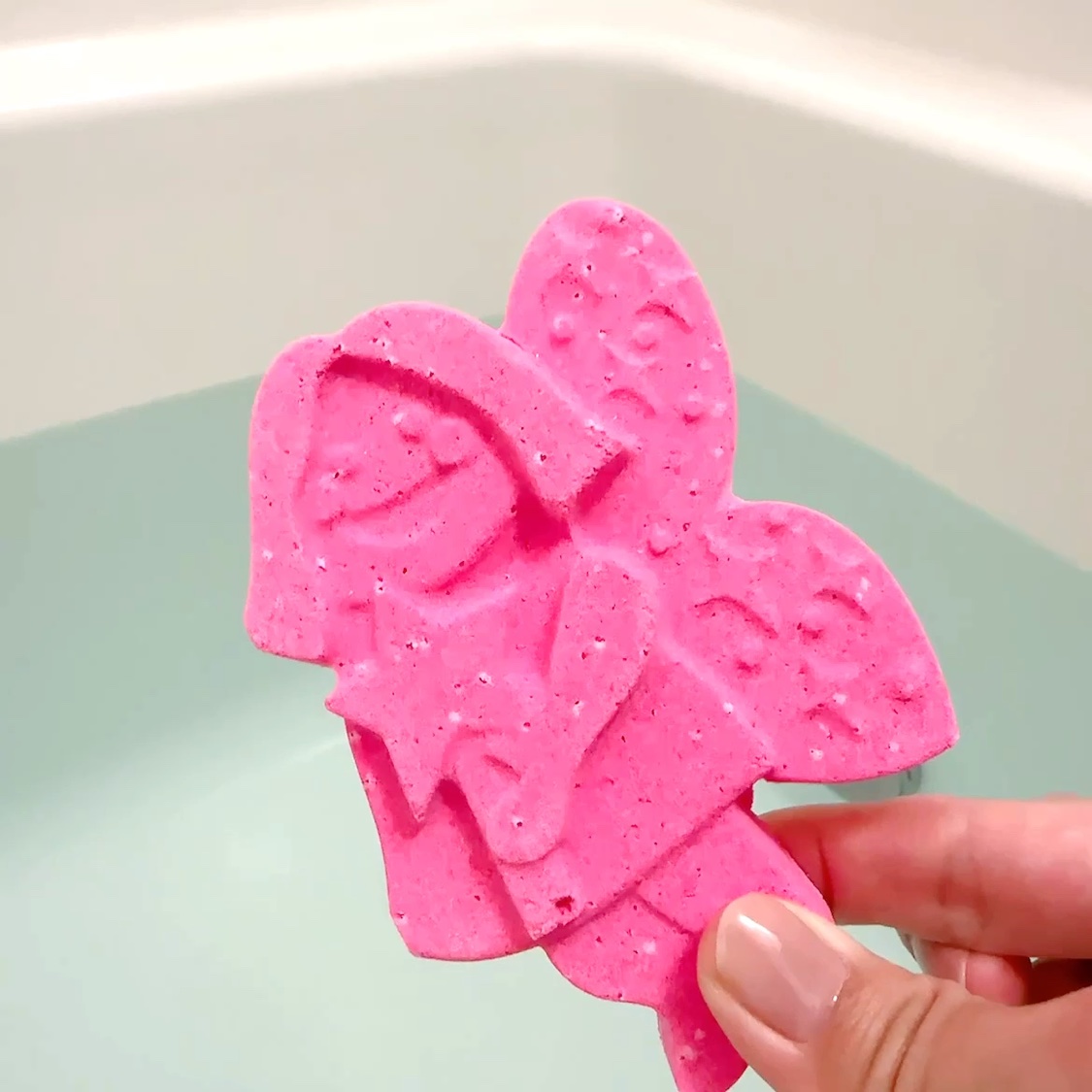 グルービーフェアリー（バスボム）/ラッシュ/炭酸系入浴剤を使ったクチコミ（2枚目）