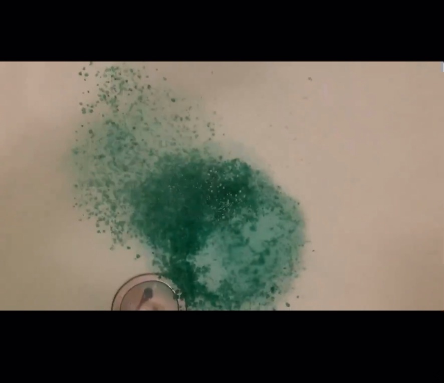 クナイプ バスソルト ライムミントの香り/クナイプ/無機塩系入浴剤の動画クチコミ1つ目