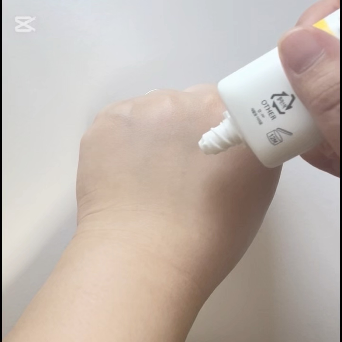 スキンバリアモイスチャーサンクリーム/Ongredients/日焼け止めクリームを使ったクチコミ（3枚目）