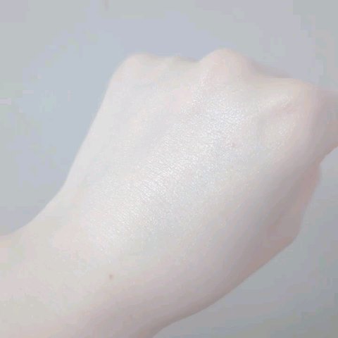 イルミネイティングフィニッシュパウダー　～Abloom～/キャンメイク/プレストパウダーを使ったクチコミ（3枚目）