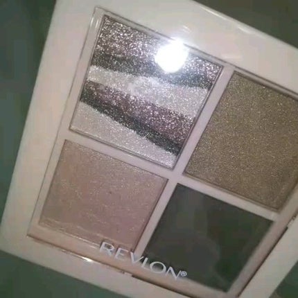 レブロン ダズル アイシャドウ クアッド/REVLON/アイシャドウパレットの人気ショート動画