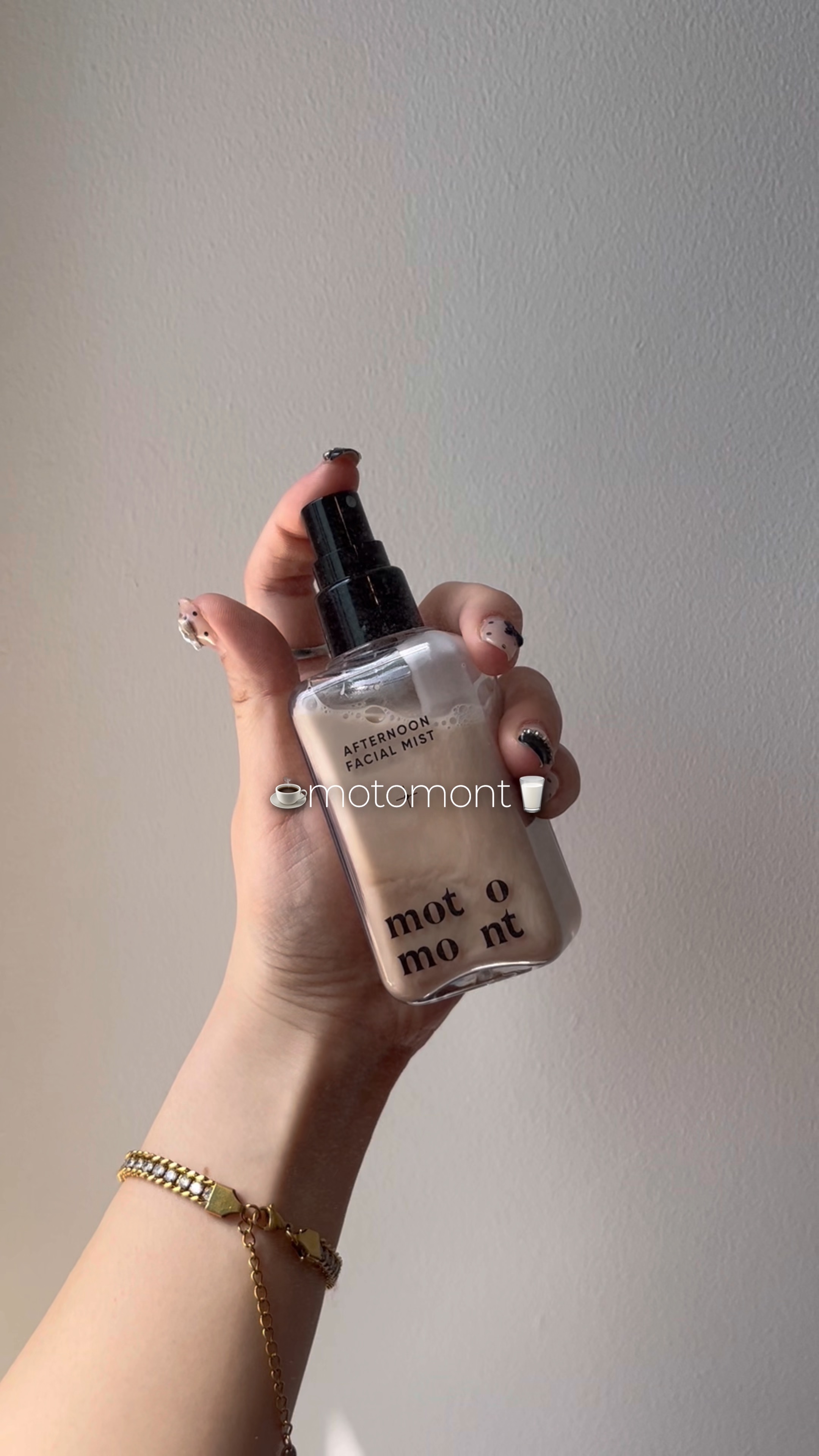ミルクティー フェイシャル ミスト/MOTOMONT/フィックスミストの動画クチコミ3つ目