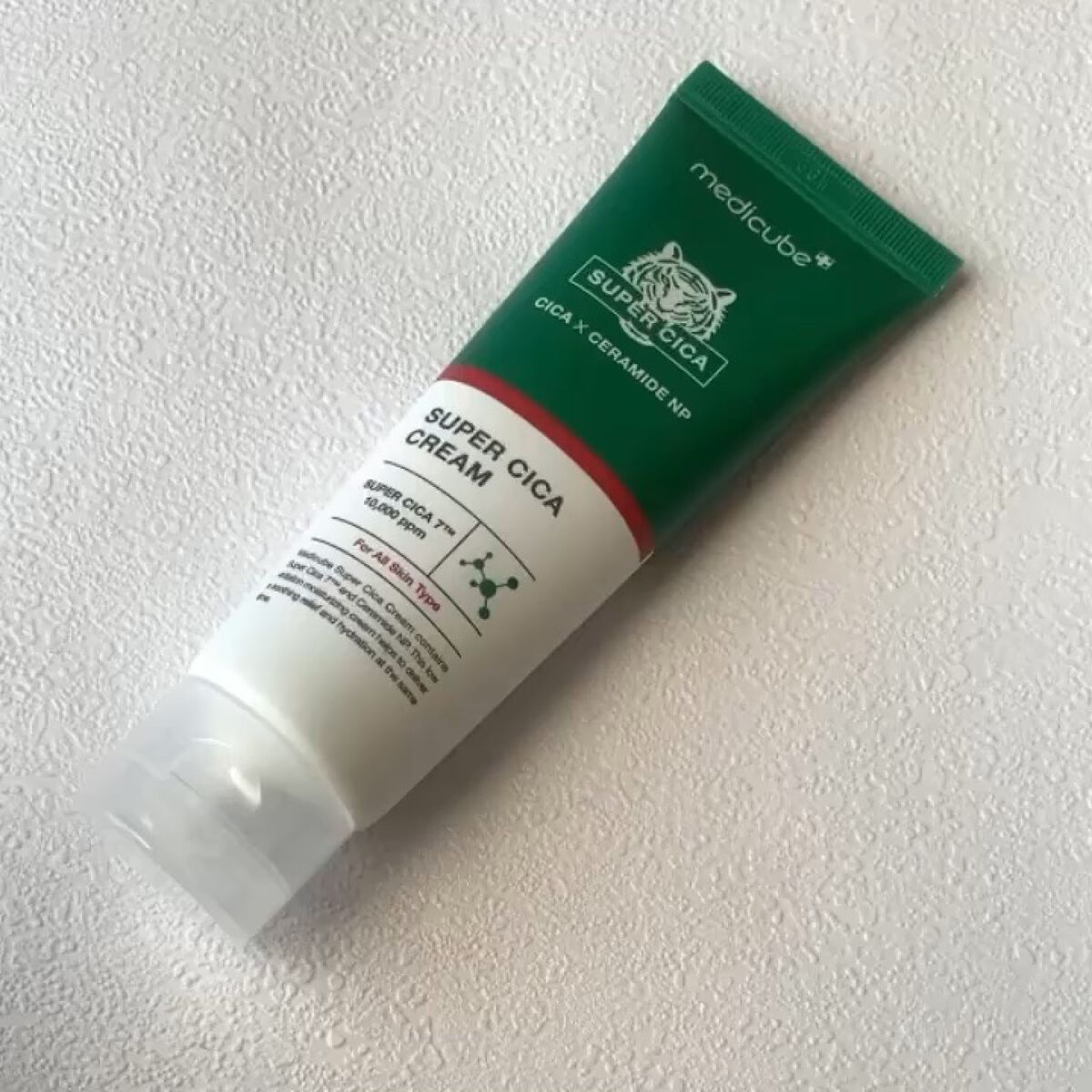 スーパーシカクリーム/MEDICUBE/フェイスクリームの人気ショート動画