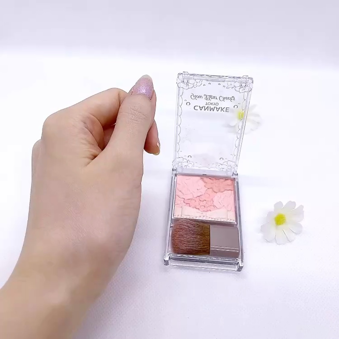 グロウフルールチークス/キャンメイク/パウダーチークを使ったクチコミ（2枚目）