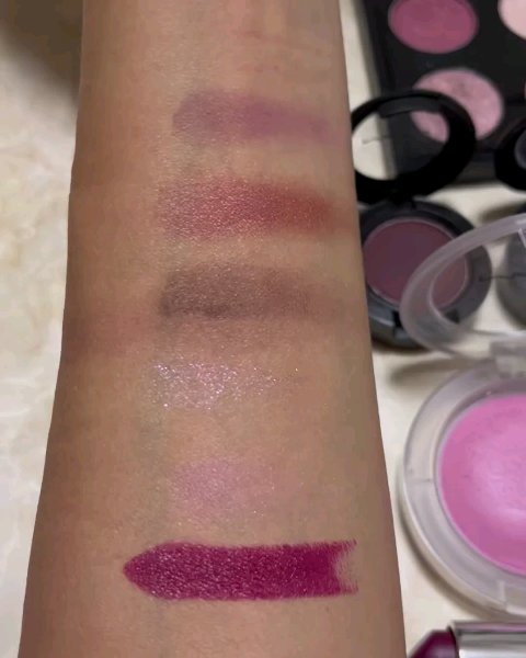 マキシマル スリーク サテン リップスティック/M・A・C/口紅の動画クチコミ3つ目