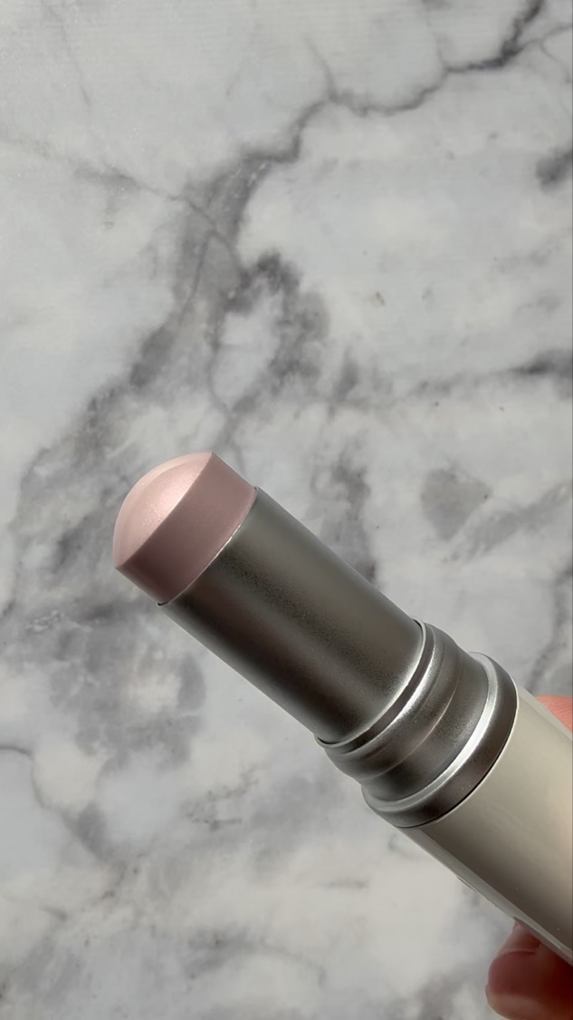 トゥルーディメンションラディアンスバーム LT003 グリーミング/hince/スティックハイライトを使ったクチコミ（3枚目）