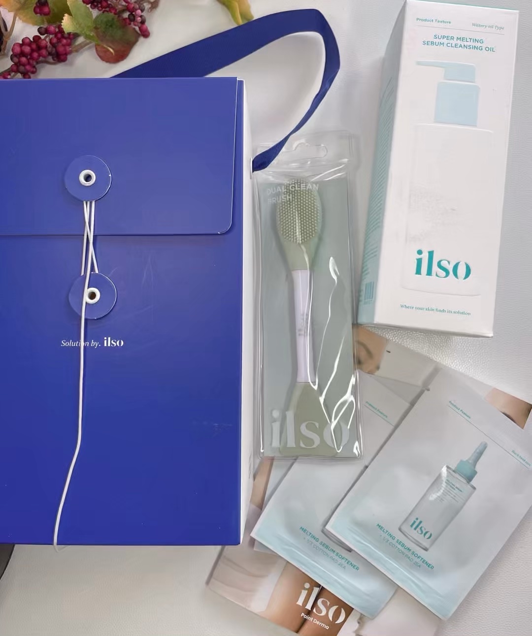 ILSO デュアルクリーンブラシ/ilso/その他スキンケアグッズの動画クチコミ4つ目