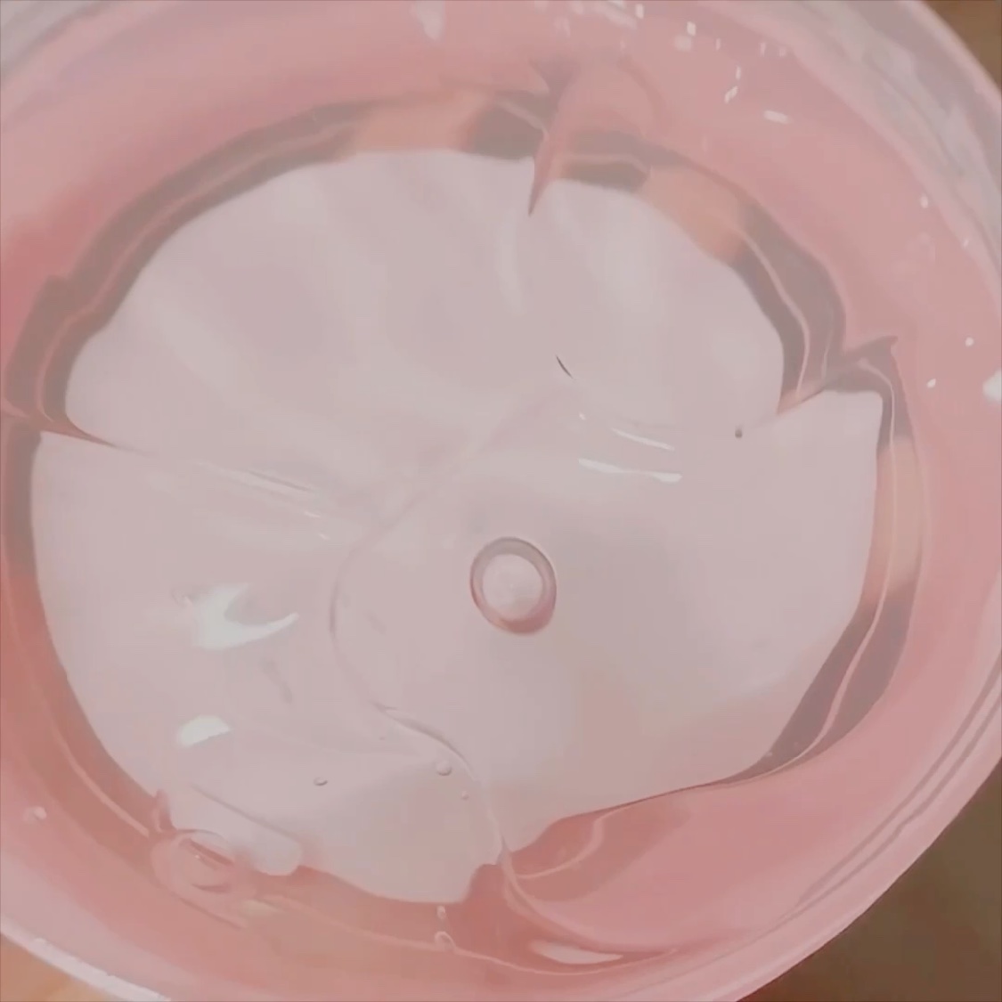 PAX MOLY コラーゲン スージングジェル/PAX MOLY/その他スキンケアを使ったクチコミ（3枚目）