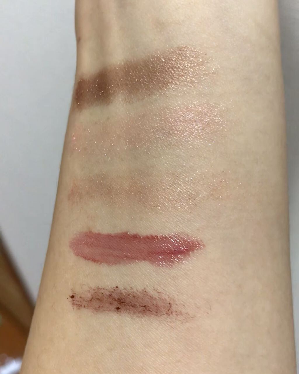 Elégance コフレ ルミエール ドゥースのクチコミ「2020ホリデーコスメ第７弾❣️
おはようございます😃

今日は長男の授業参観の為お休みです♪.....」（2枚目）