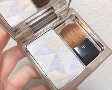 クレ・ド・ポー ボーテ レオスールデクラ/クレ・ド・ポー ボーテ/パウダーハイライトを使ったクチコミ（3枚目）