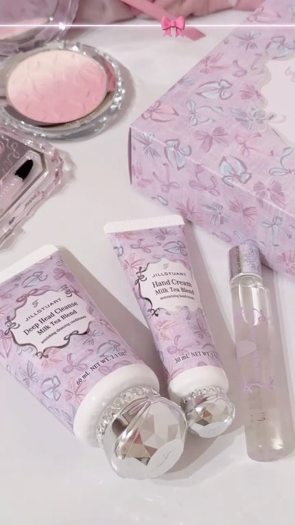 ジルスチュアート ミルクティーブレンド ギフトコレクション レディートゥリボンランウェイ/JILL STUART/その他キットセットの人気ショート動画