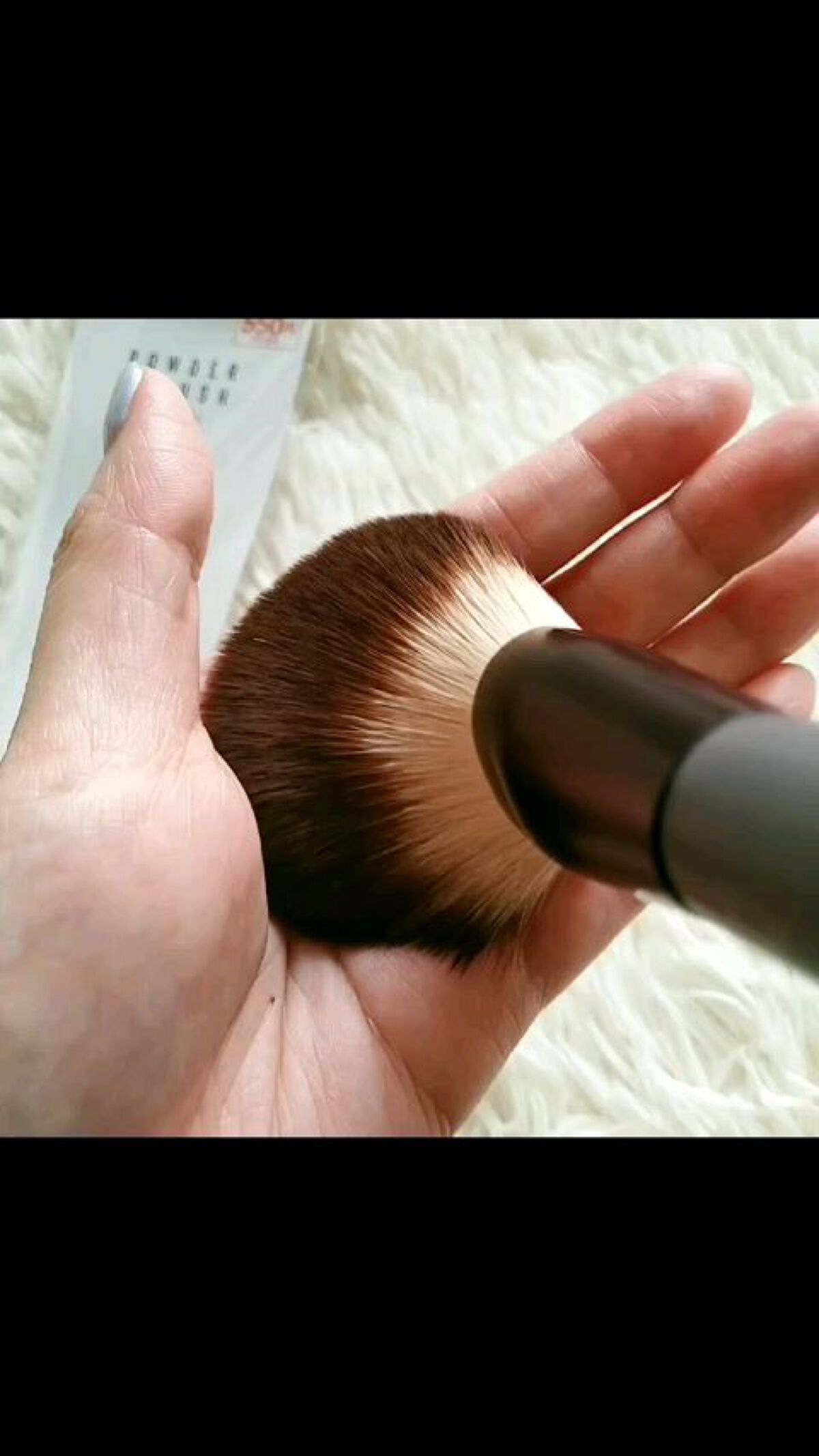 ふぁさぁ、ぷるっぷる、とろっとろ触感！
トロトロのフレンチトーストみたい(  ◜𖥦◝  )❤

動画撮ってみたけどこのとろとろ感伝わるかな？

気になる人は実際触って確かめてほしい！
キャンドゥで550円だよー！