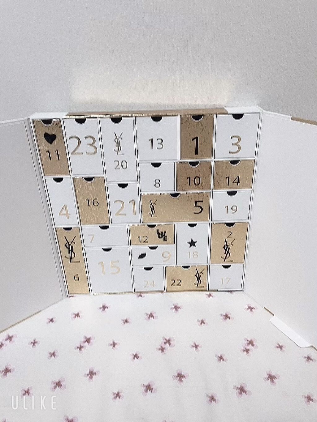 ノエル アドベント カレンダー /YVES SAINT LAURENT BEAUTE/メイクアップキットを使ったクチコミ（1枚目）