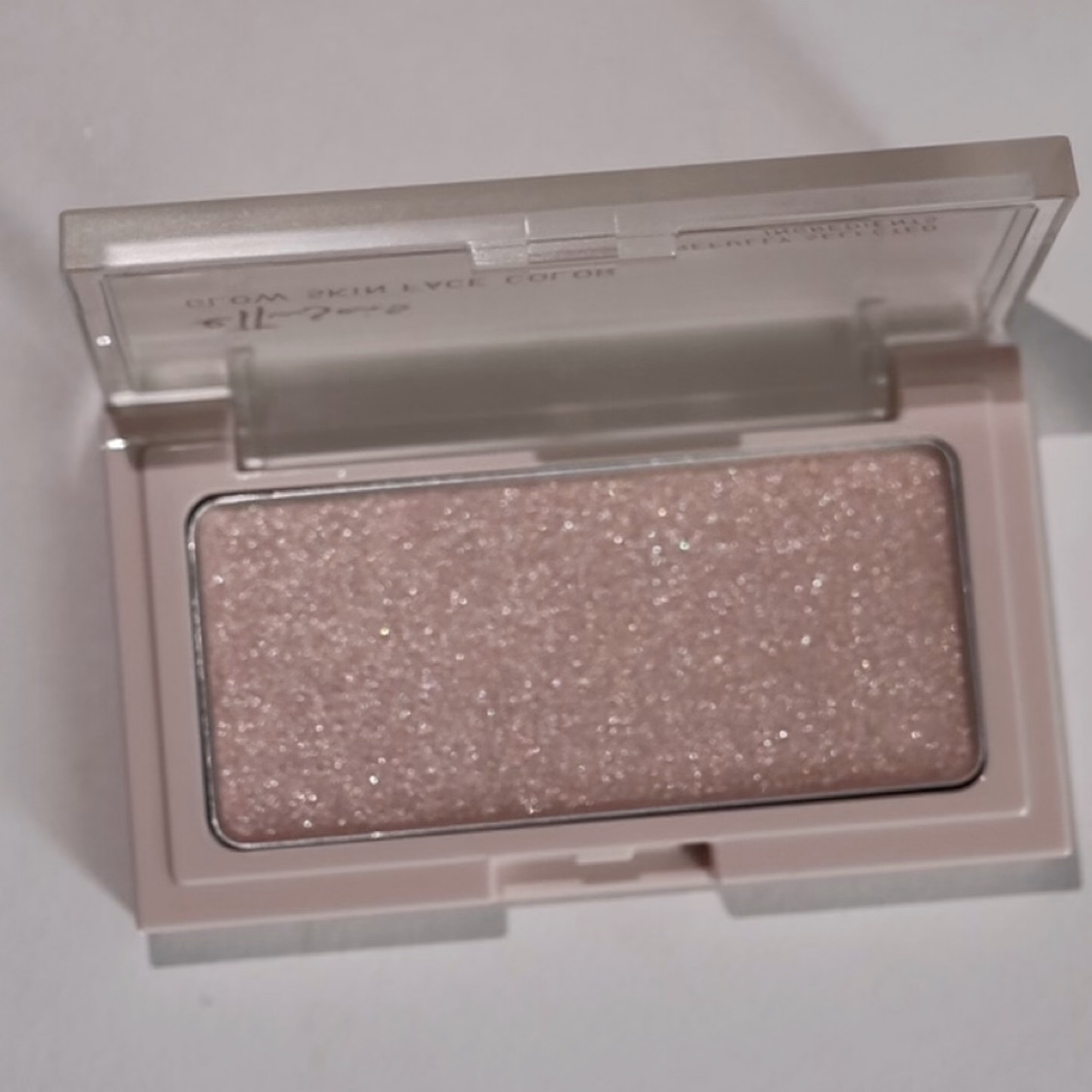 エテュセ グロウスキン フェイスカラー 01 <ハイライター>/ettusais/パウダーハイライトの動画クチコミ5つ目