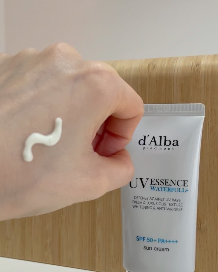 ダルバ ウォータフル エッセンス サンクリーム/ダルバ/日焼け止めクリームを使ったクチコミ（2枚目）