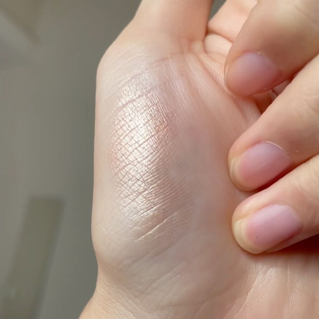 カラークイーン オイルシャドウ/ロレアル パリ/単色アイシャドウの動画クチコミ1つ目