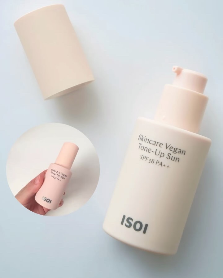 スキンケアヴィーガン トーンアップサンSPF38 PA++/ISOI/日焼け止めミルクの動画クチコミ3つ目