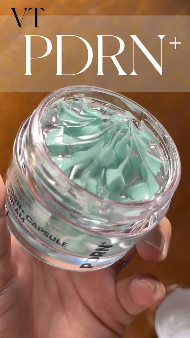 最近のスキンケア、これにハマってる…🫶

VTのPDRN＋シリーズが今すごいことになってるの知ってた？💡

✔️ 朝のメイク前にシュッ！のミストで保湿＆ハリチャージ✨
✔️ 夜はセラム → カプセルクリームで、ふっくらもっちり肌に💆‍