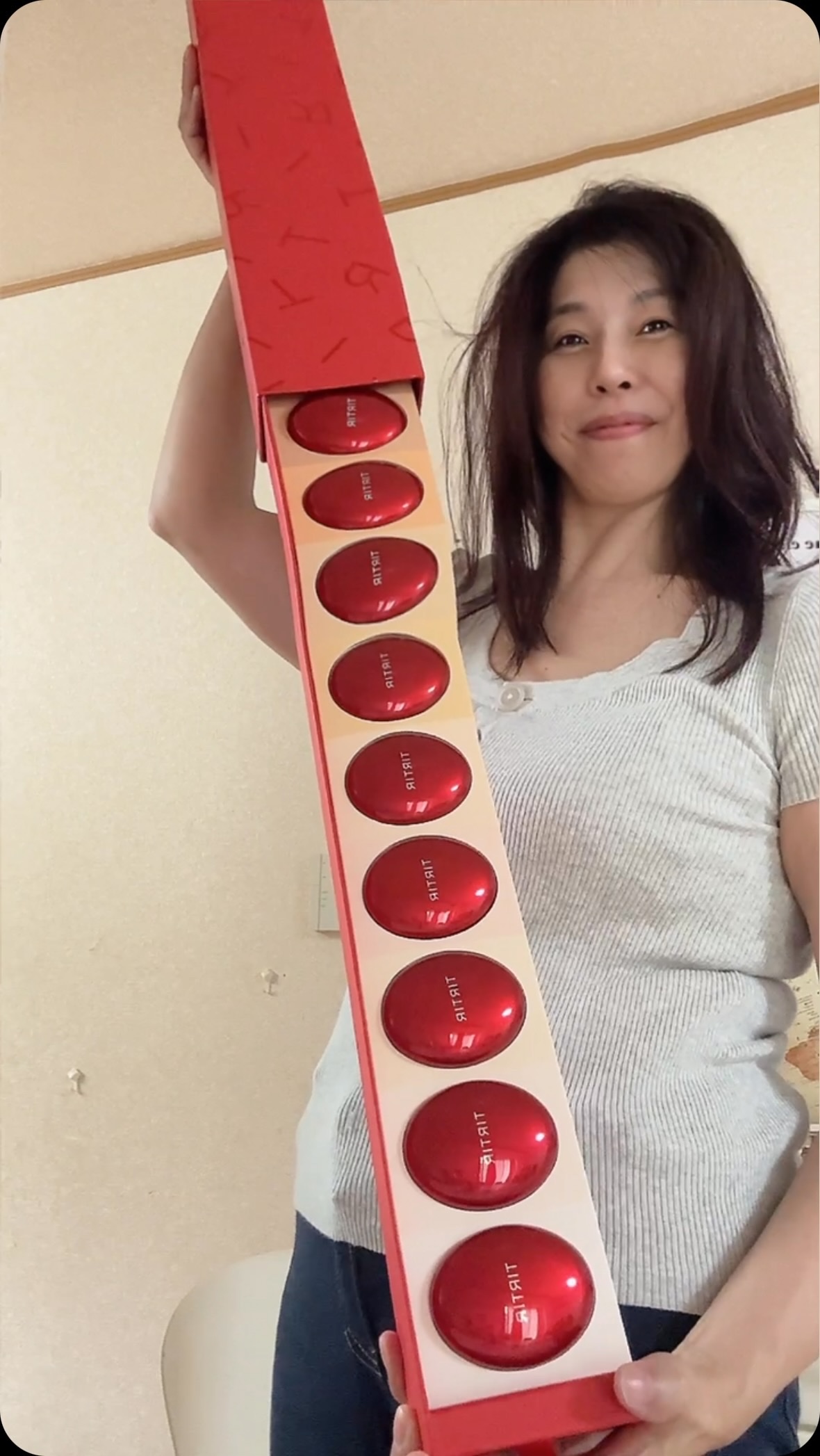 マスク フィット レッド クッション/TIRTIR(ティルティル)/クッションファンデーションの人気ショート動画