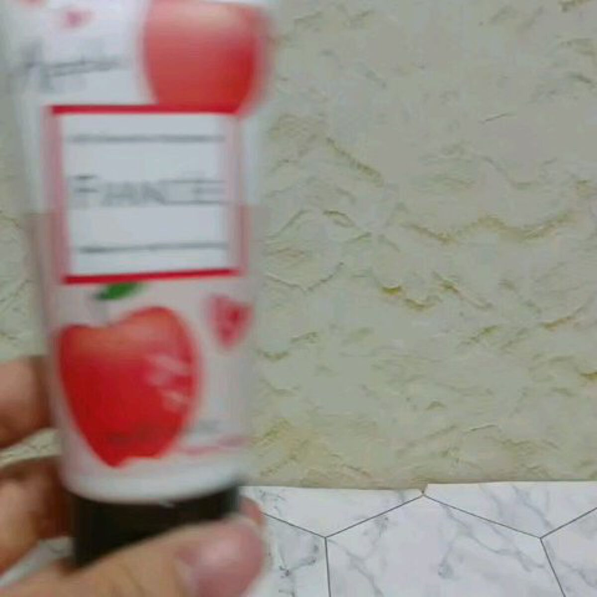 ハンドクリーム 恋りんごの香り/フィアンセ/ハンドクリームを使ったクチコミ（1枚目）