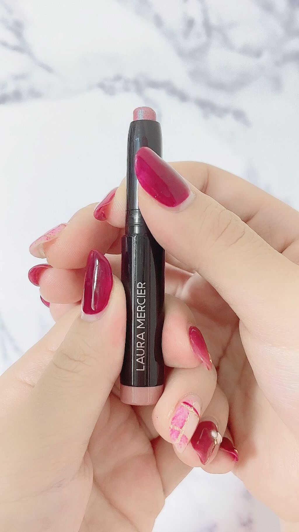 キャビアスティック アイカラー/ローラ メルシエ/スティックアイシャドウの動画クチコミ3つ目