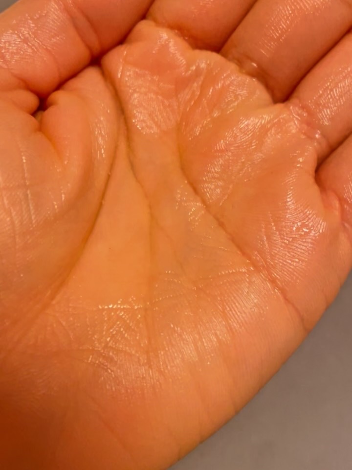 SILKY OIL SERUM/CULRY SHYLL/ヘアオイルを使ったクチコミ（2枚目）