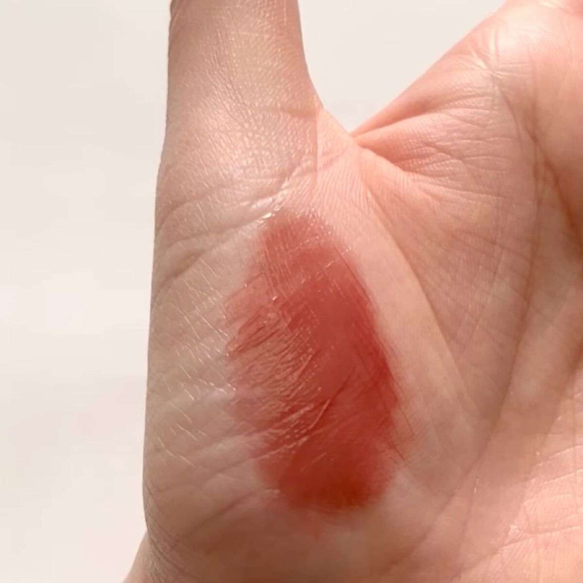 アンドバイロムアンド　グラッシーボムティント/&nd by rom&nd/リップティントを使ったクチコミ（3枚目）