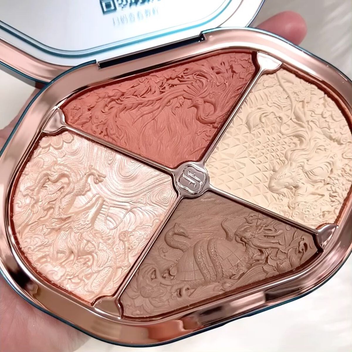 星宿彫刻 4色パレット/花西子/マルチパレットを使ったクチコミ（3枚目）